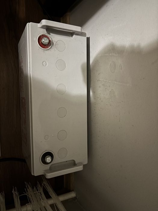 Батарея для інвертора акумулятор