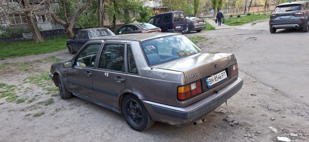 Volvo  460 gle  1992