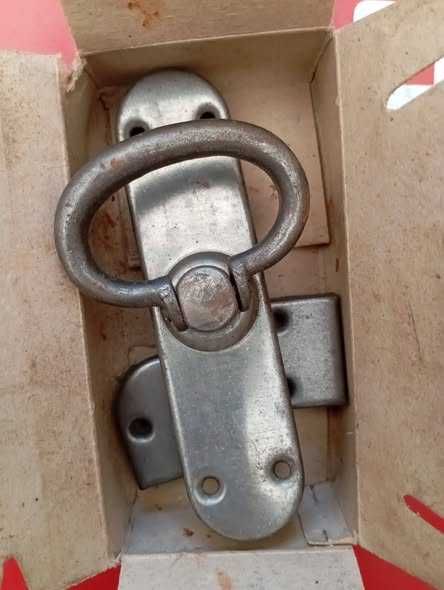 Uchwyty do mebli metalowe  Szerokość: 14cm