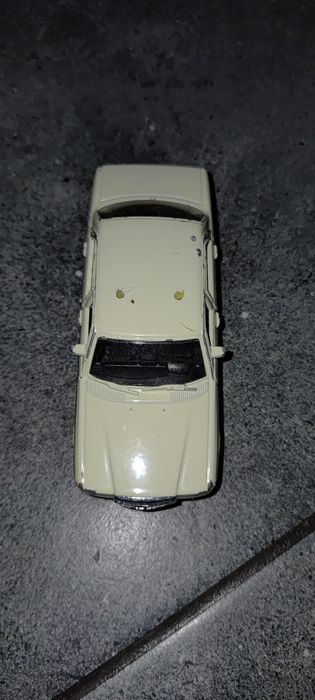 Model Mercedes Benz E-CLASS 1:43