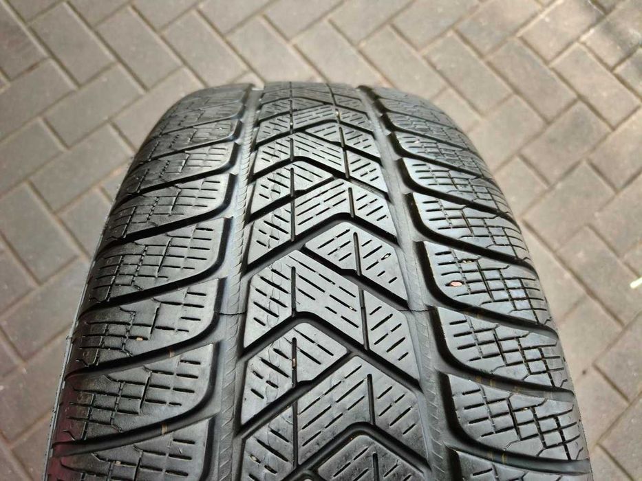 235/65 104H R17 PIRELLI Scorpion Winter 6.5mm 2022r Zimowe Opony 4szt