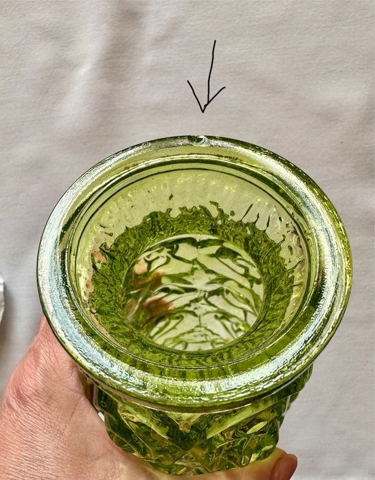 Wazon “Róże” HS Julia, jasno zielony, PRL