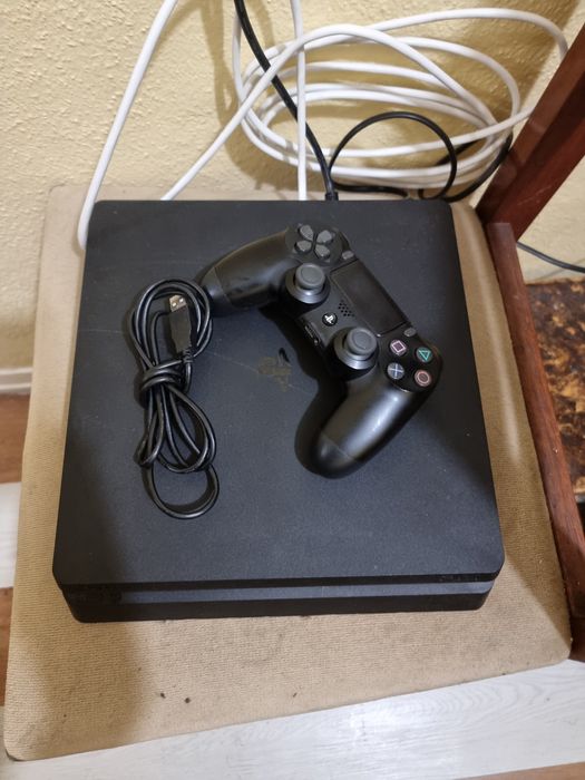 PS4 em perfeitas condições+ Jogos