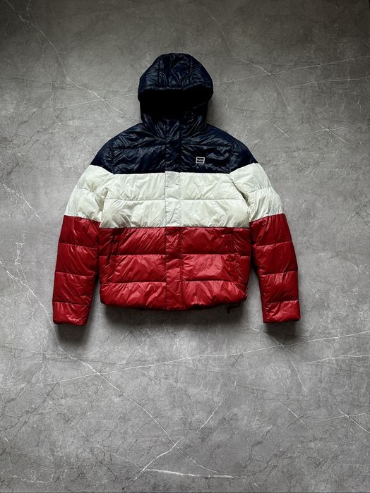Мужская куртка Levi’s. Оригинал. tommy hilfiger armani ea7 пуховик ветровка Nike jordan