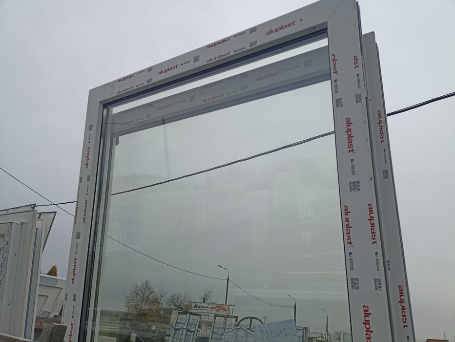 Okno pcv fix 96/252 białe