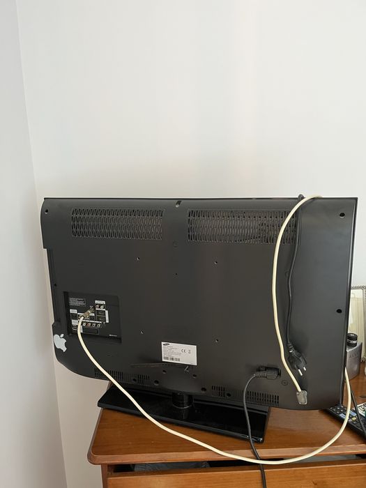 Televisao samsung 32”
