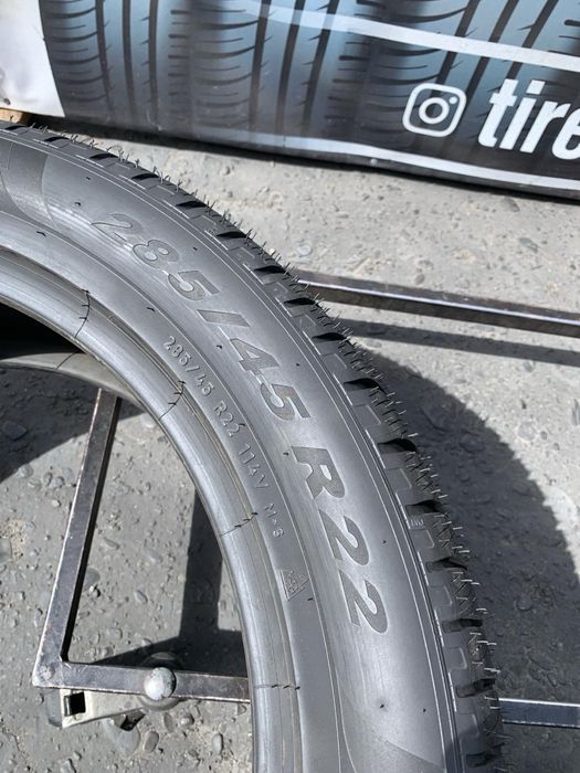 Шини нові 285/45 R22 пара Pirelli зима нові