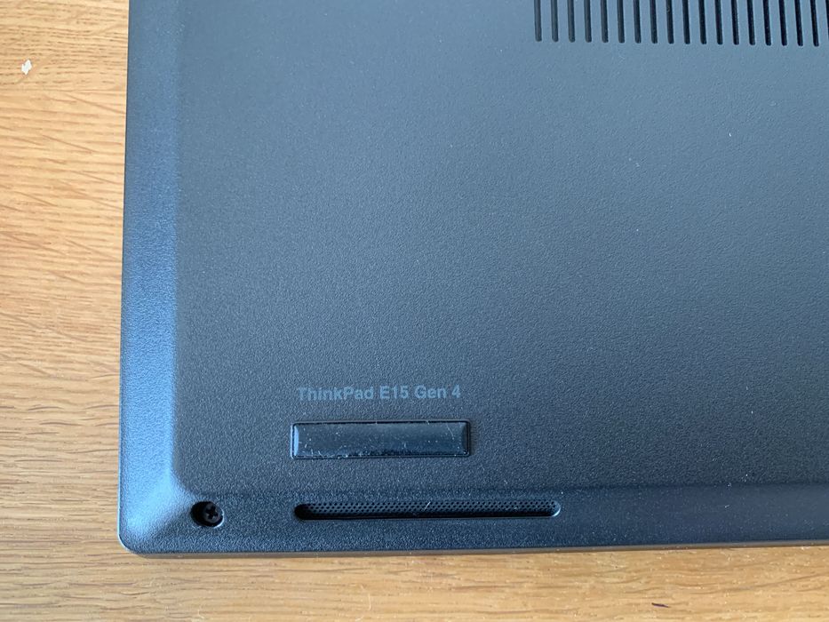 Lenovo ThinkPad E15 Gen 4 – Professional Laptop (Refurbished)64551828004099124