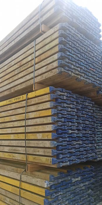 Dźwigar DOKA Stemple Podpory Sklejka Trójnogi Krzyżaki Głowice Zaciski