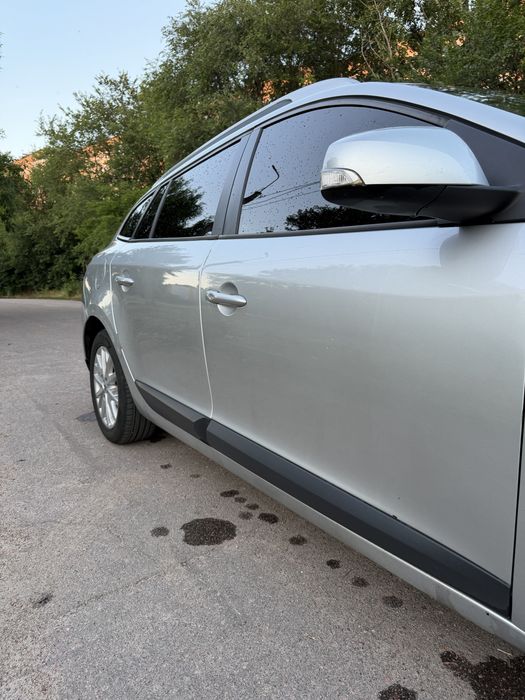 Продам сімейне авто