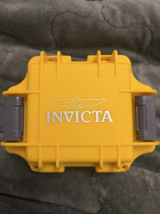 Invicta dourado original novo