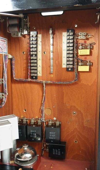 Zabytkowa centrala telefoniczna K.T.A.S.