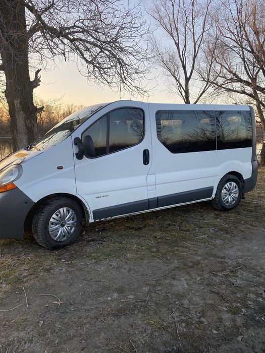 Renault Trafic 100