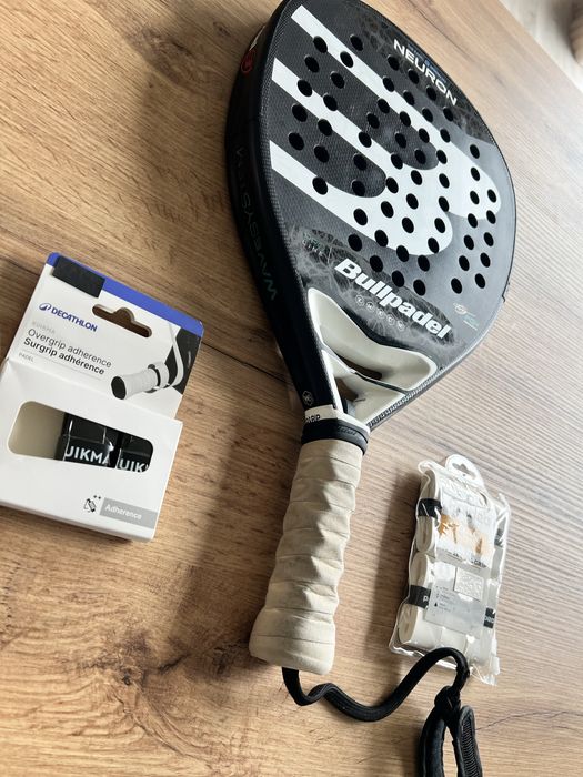 Bullpadel Neuron (como nova) + Oferta de Overgrips