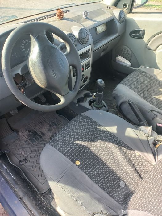 Разбираю Dacia Logan 1.6mpi 2008г