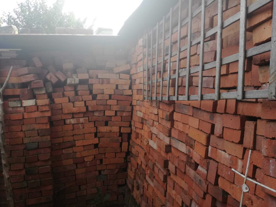 Cegła pełna nowa luzem