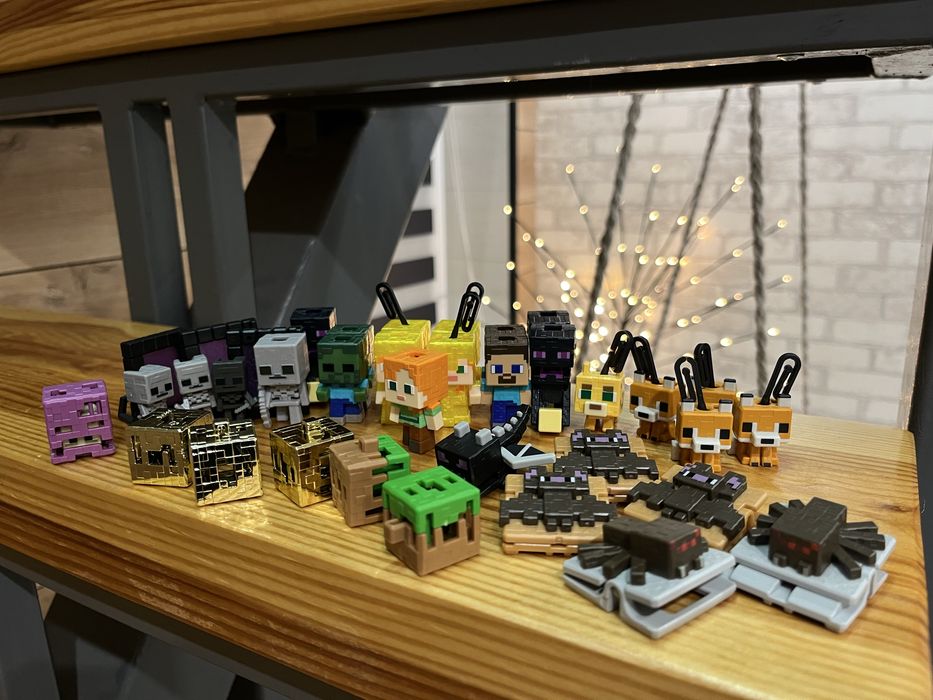 Фігурки кіндер джой дивні дива майнкрафт kinder joy minecraft