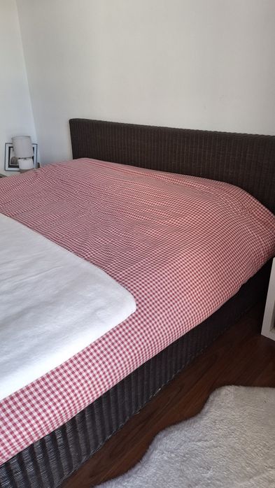 Cama em verga castanha