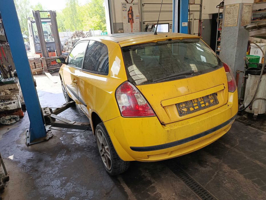 Fiat Stilo 1.6 MPI 2001r NA CZĘŚCI