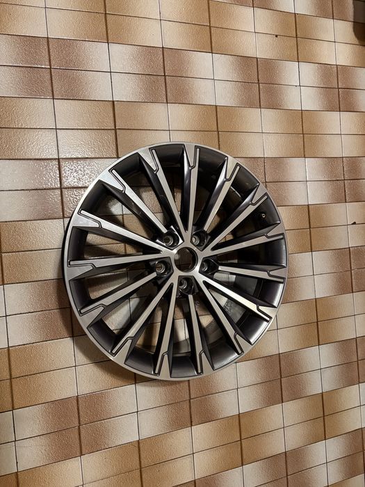 Skoda felga BECRUX 19”