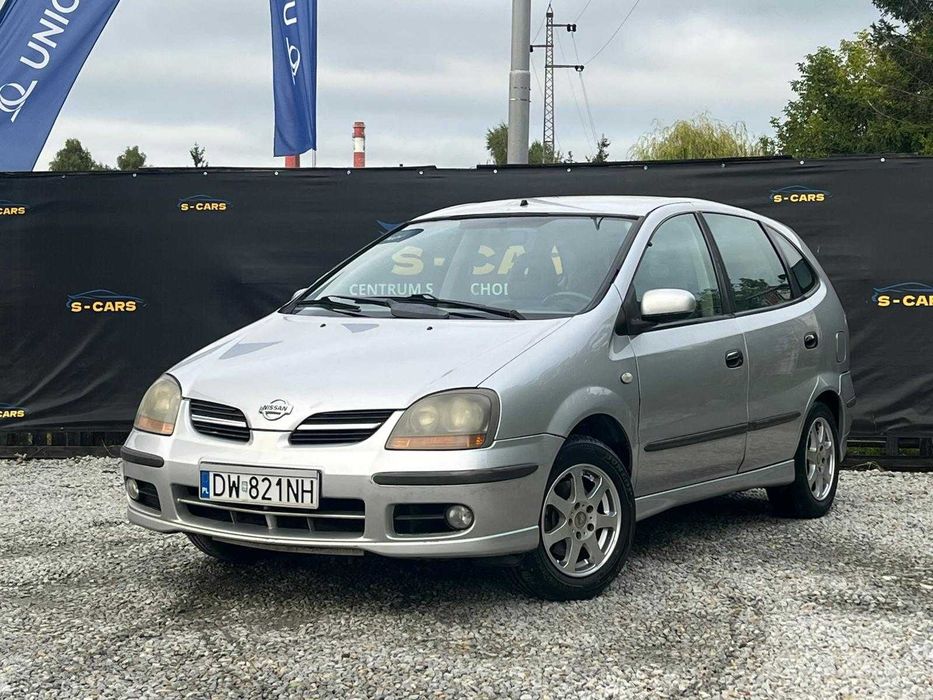 Nissan Almera Tino