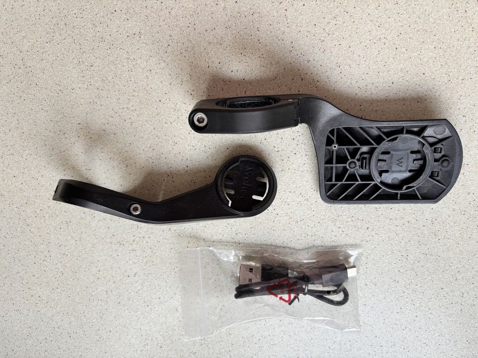 Wahoo Elemnt Roam V1 stan bardzo dobry