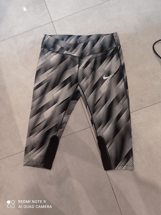 Leginsy treningowe, jak nowe