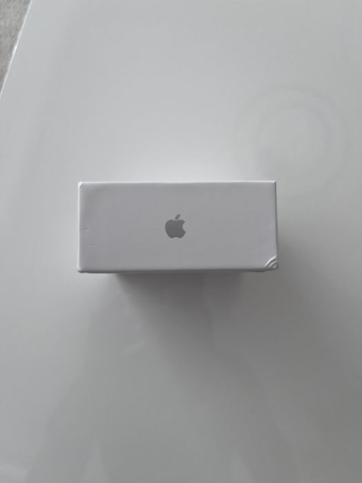 AirPods Pro (2nd generation) fechado