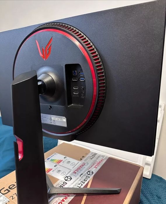 Monitor LG '27' IPS 144hz 
Tela IPS
Tempo de resposta de 1 ms (GtG) e