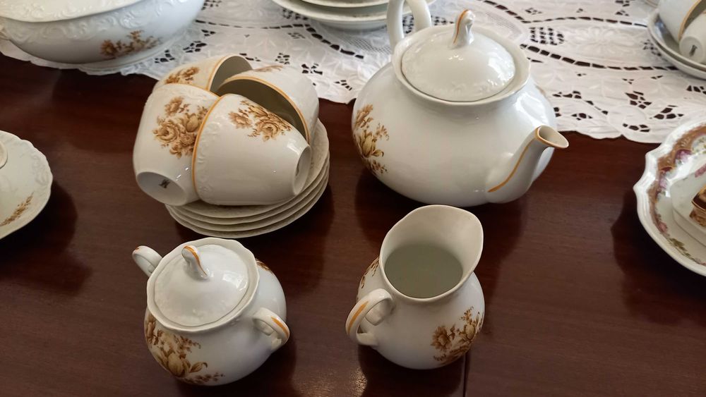 Serviço de chá de porcelana marca SPAL