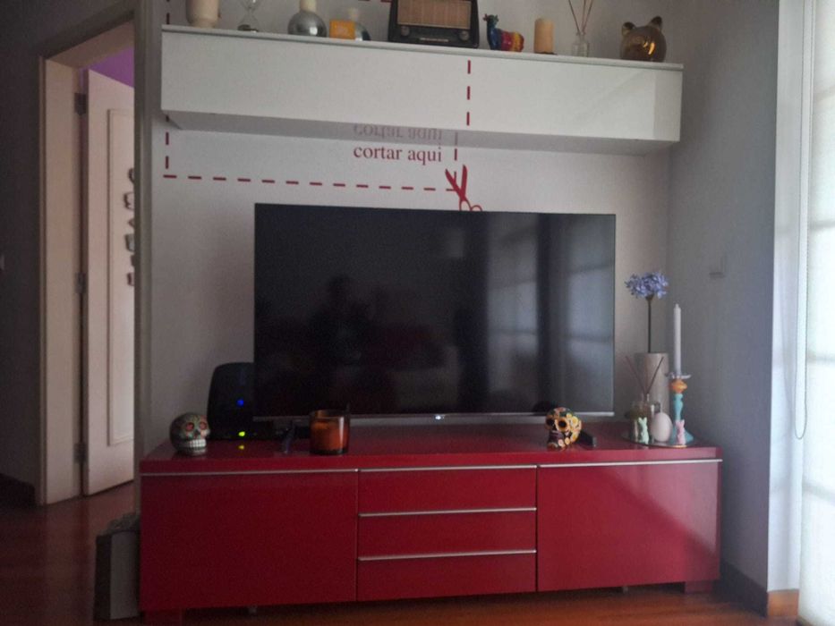 Móvel para TV e Multimédia e Consola para arrumação cd´s