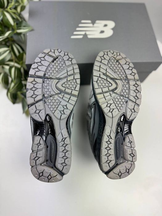 Кросівки New Balance 1906r