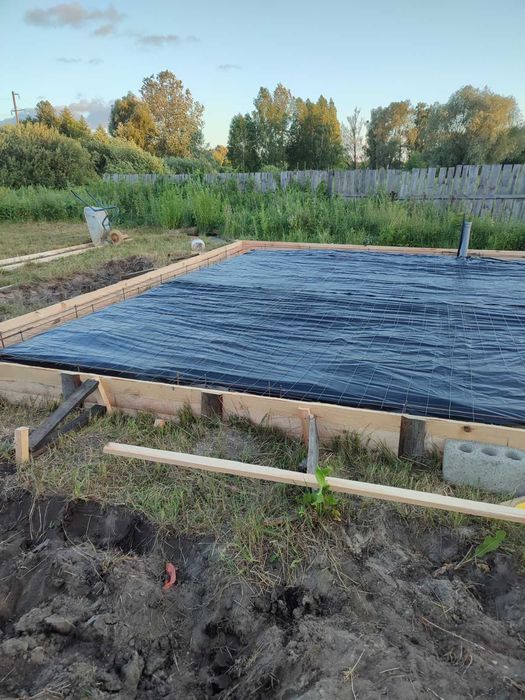 Продам земельну ділянку з розпочатим будівництвом