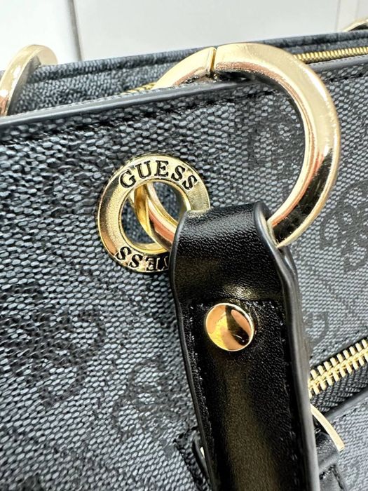 Сумочка   Guess