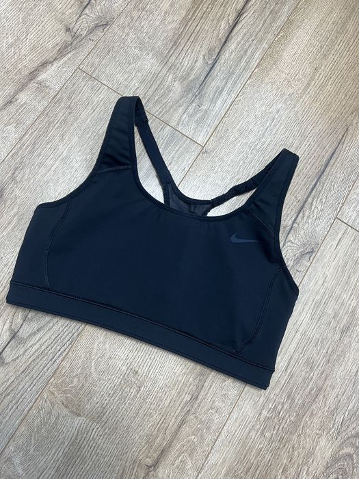 Спортивний топ nike найк