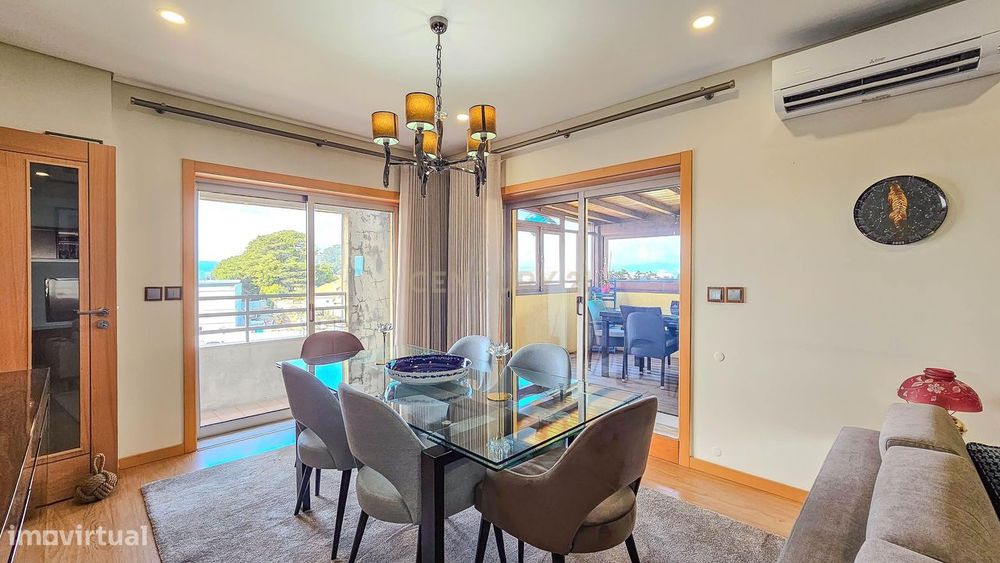 Apartamento T2 no Bonfim, Porto, terraço fechado e varanda.