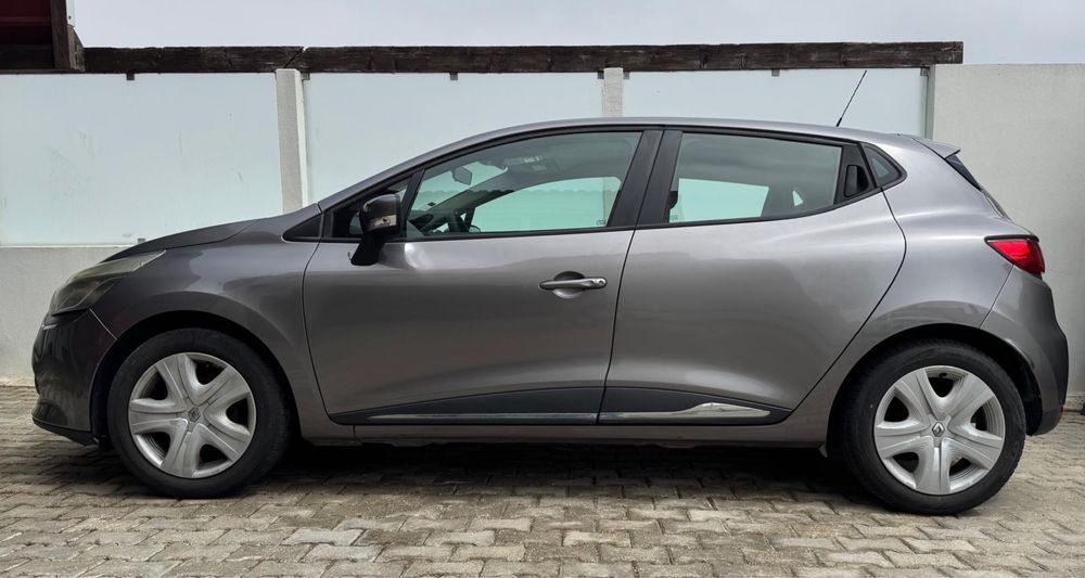 Renault Clio 1.5 dCi 90cv – Ano 2016