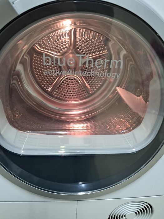 Сушильна машина Siemens на 7кг з технологією теплового насоса