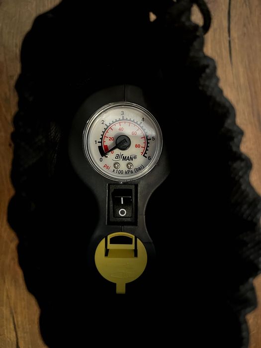 AirMan portable compressor 12v NEW