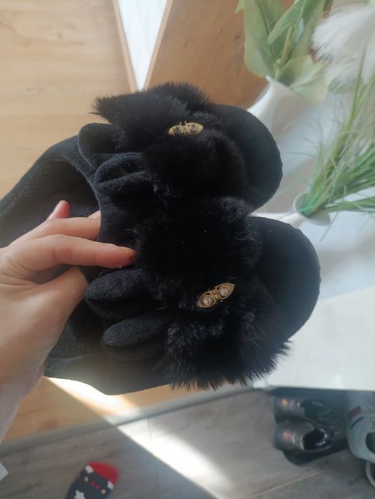 Nowe kapcie damskie 39