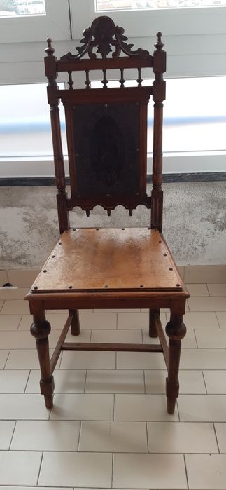 Cadeiras antigas