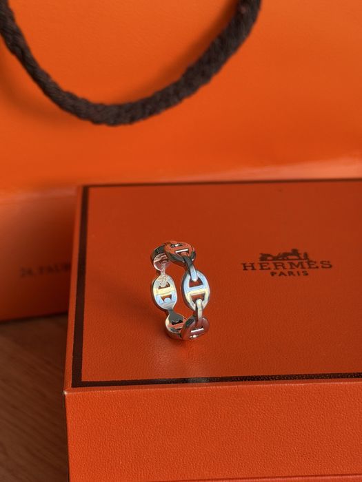Каблучка трендова в стилі Hermes з гравіруванням