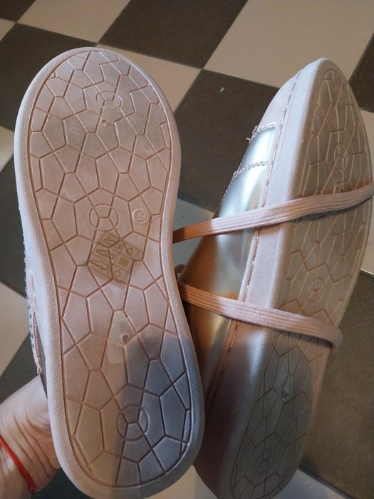 Różowe trampki nowe 39