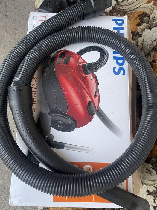 Пилосос  Philips