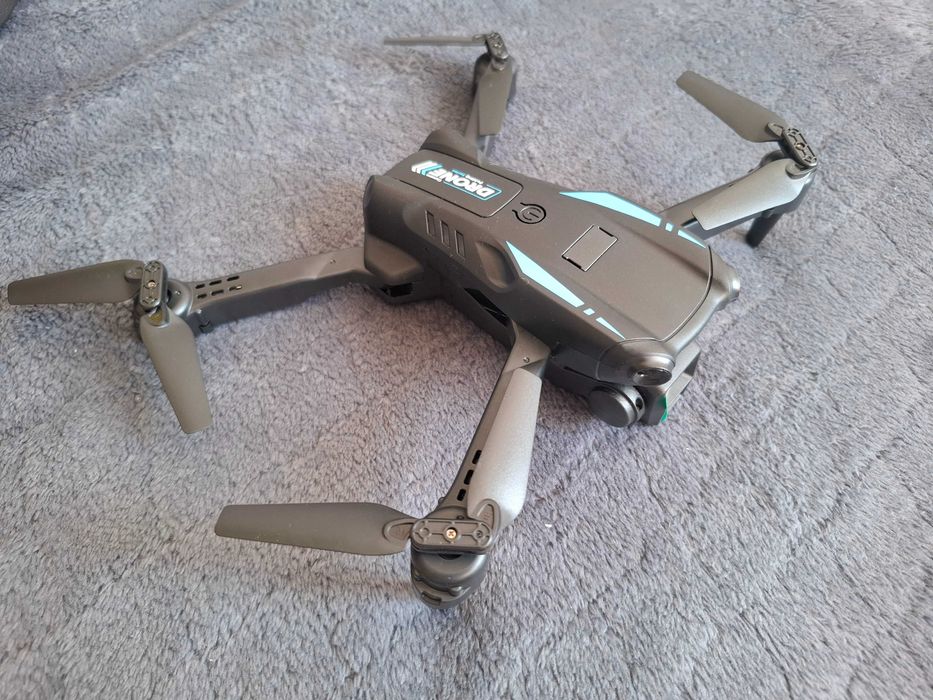 Продаю дрон М 16