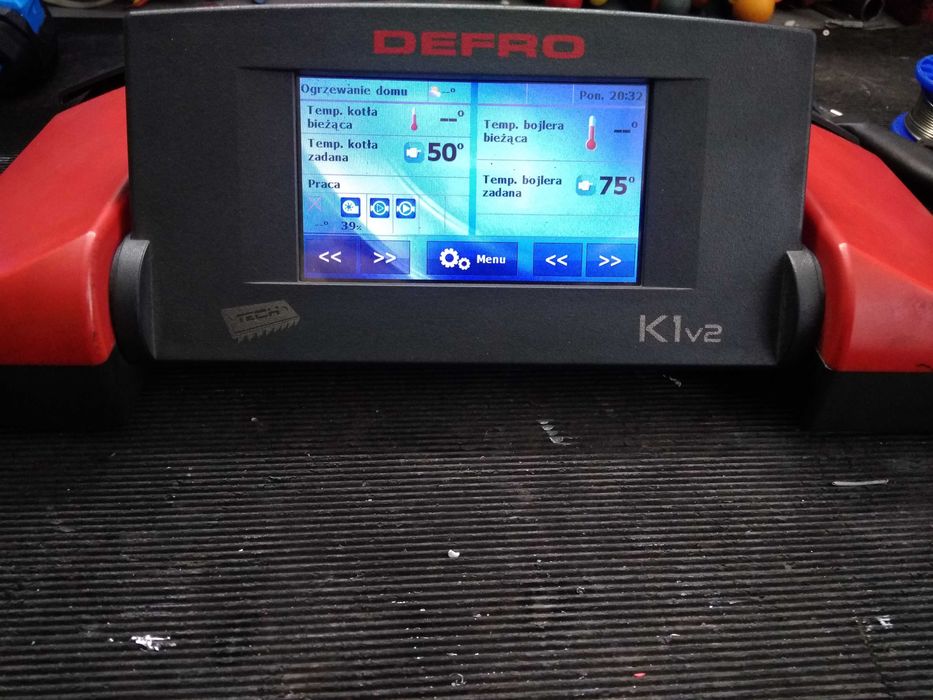 Naprawa serwis sterownik pieca Defro Tech wymiana wyświetlacza LCD