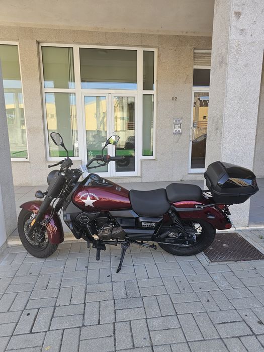 UM renegade commando 125cc