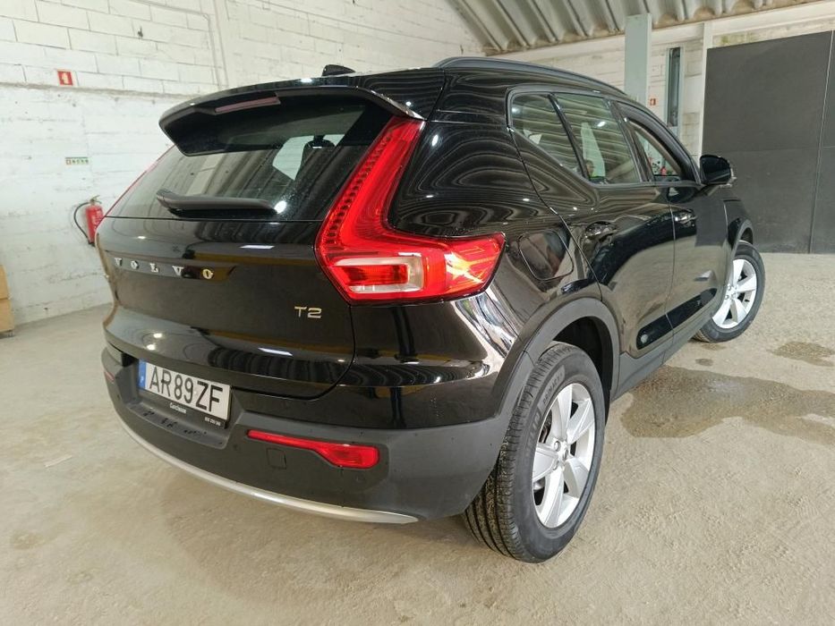 Volvo XC 40 1.5 T2 Essential Auto foto 3