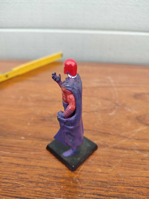 Kolekcjonerska Figurka Magneto - Marvel - 2005 - Ołowiana -