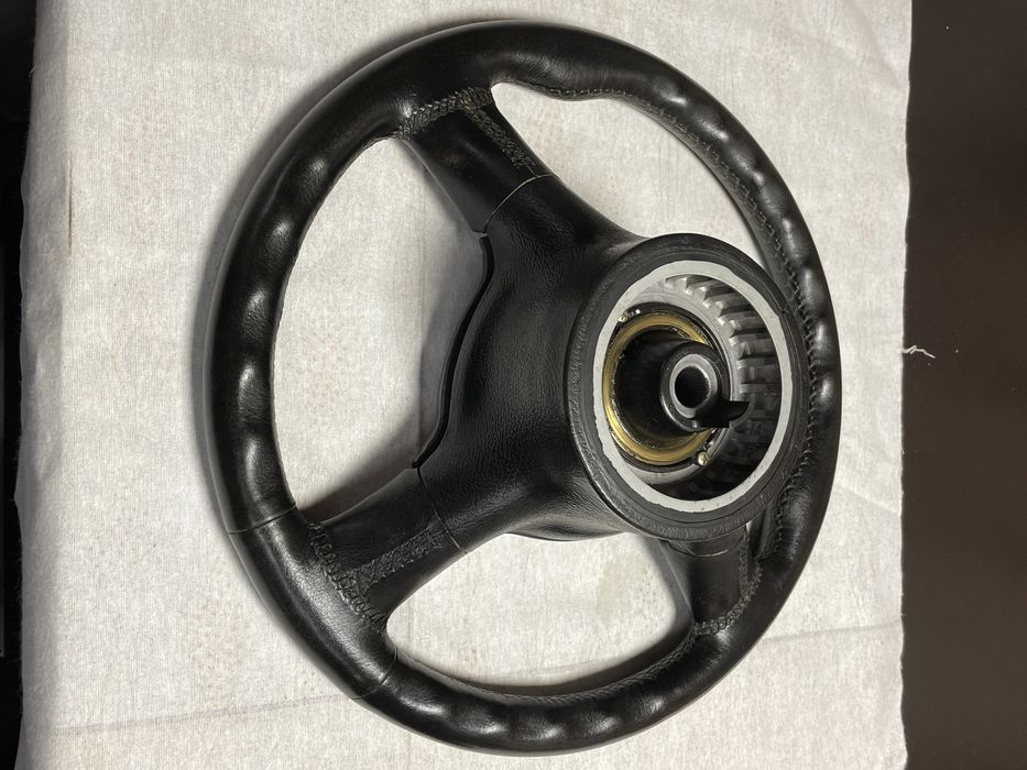 Volante Mtech 1 e 2 370mm